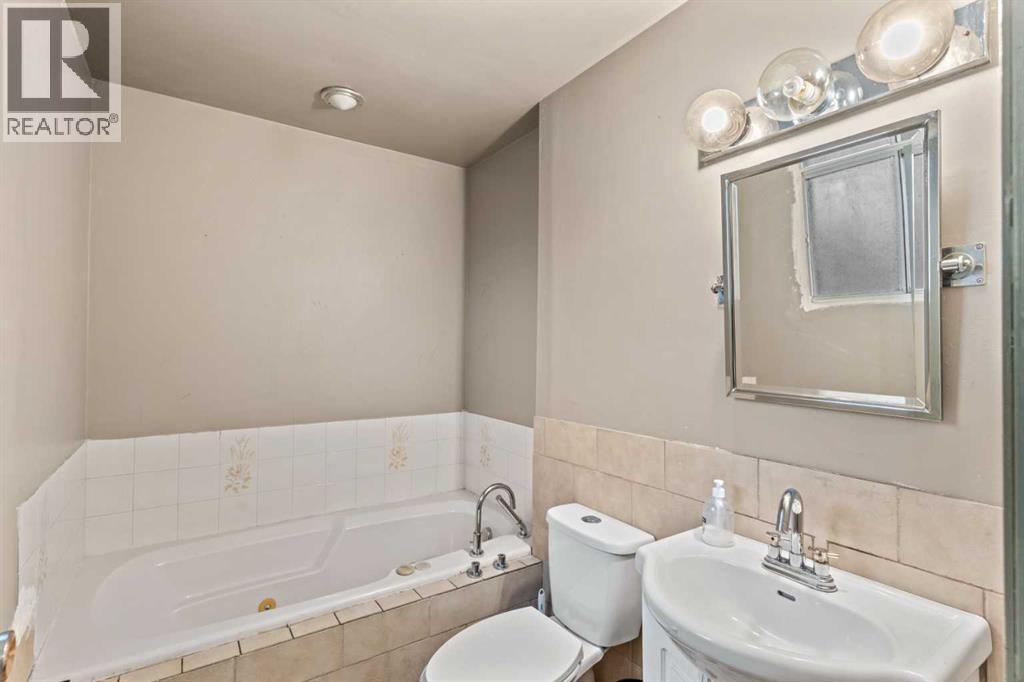 428 Templeton Road Ne, Calgary, Alberta  T1Y 4L9 - Photo 26 - A2270876