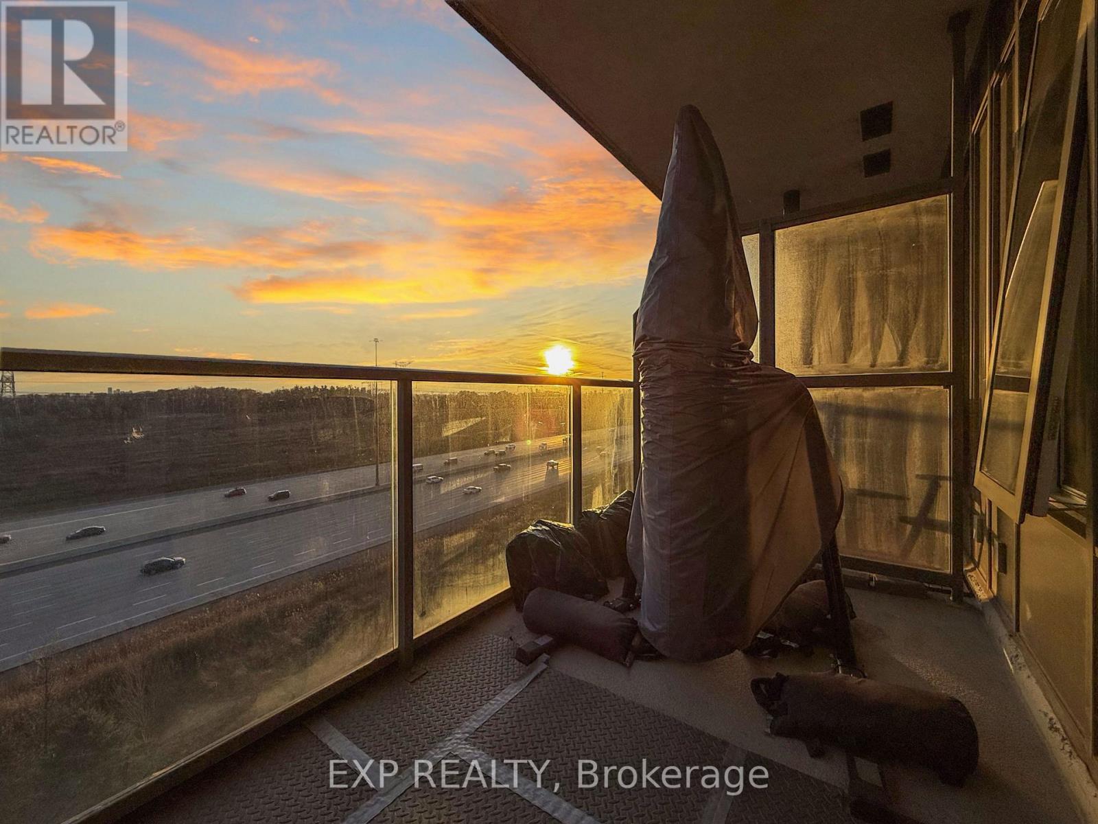 909 - 325 South Park Road, Markham, Ontario  L3T 0B8 - Photo 11 - N12568712