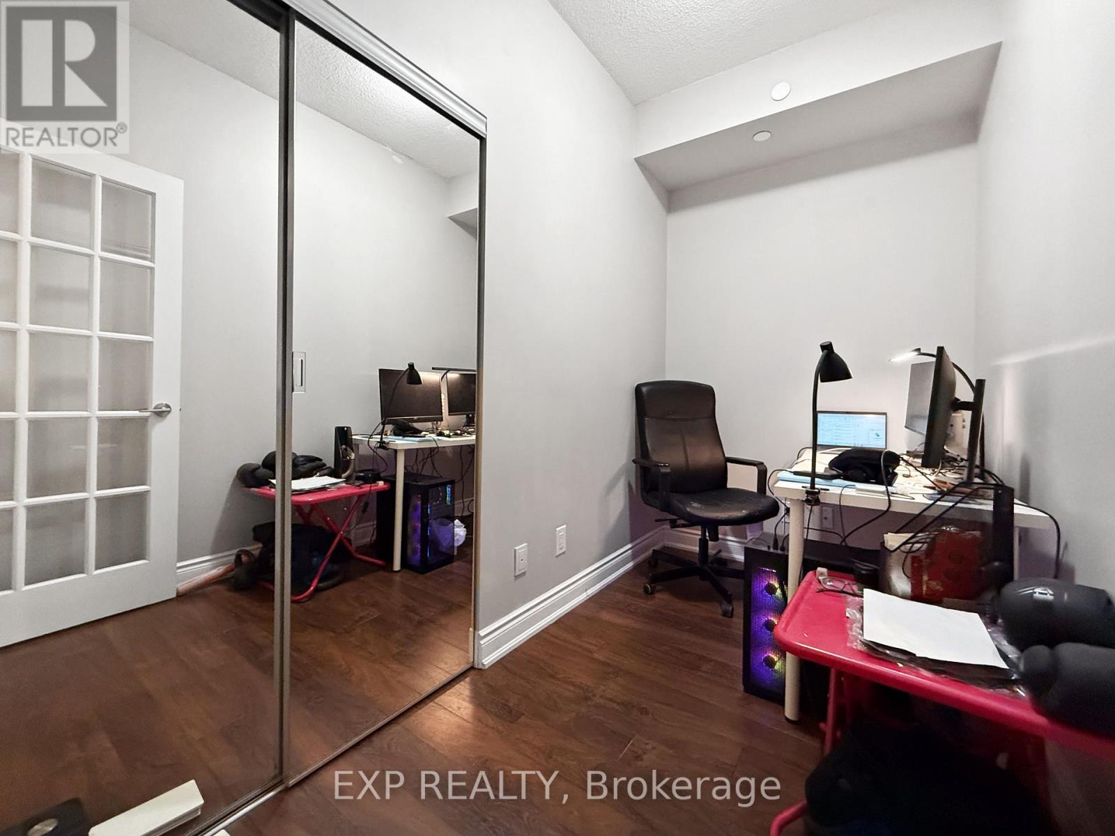 909 - 325 South Park Road, Markham, Ontario  L3T 0B8 - Photo 18 - N12568712