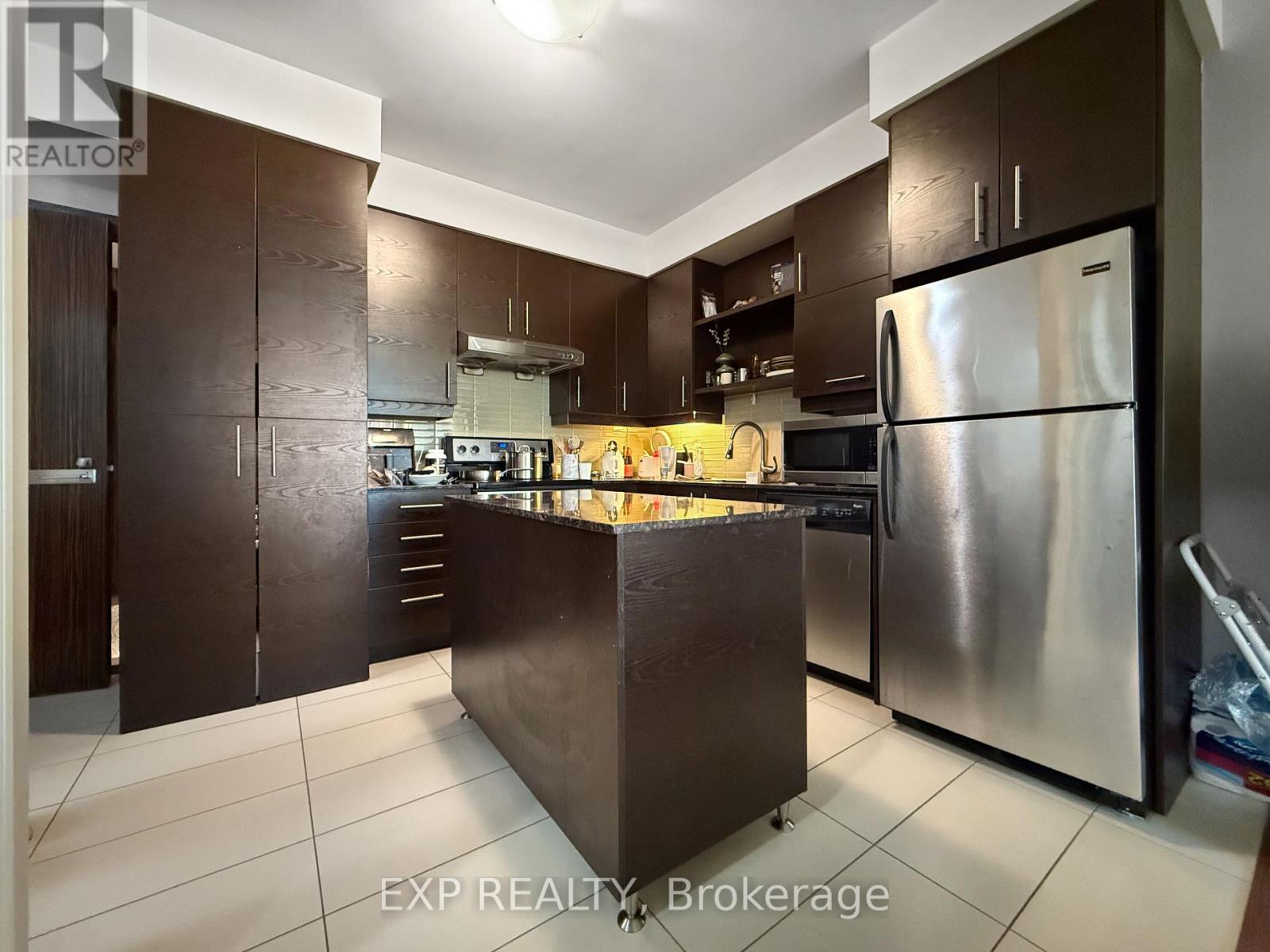 909 - 325 South Park Road, Markham, Ontario  L3T 0B8 - Photo 3 - N12568712