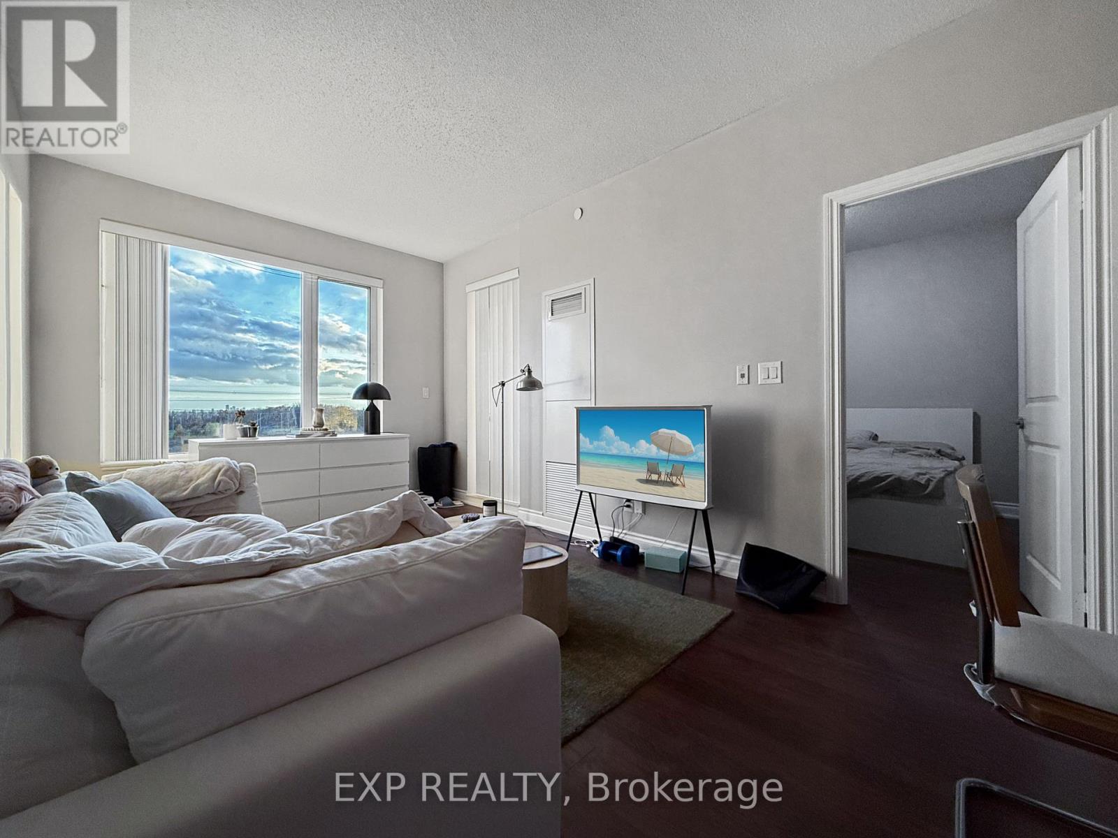 909 - 325 South Park Road, Markham, Ontario  L3T 0B8 - Photo 8 - N12568712