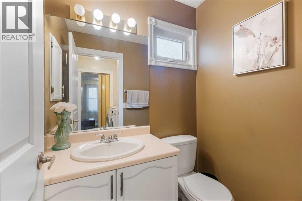 933 Applewood Drive Se, Calgary, Alberta  T2A 7N3 - Photo 19 - A2255646