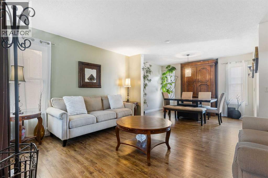 933 Applewood Drive Se, Calgary, Alberta  T2A 7N3 - Photo 6 - A2255646