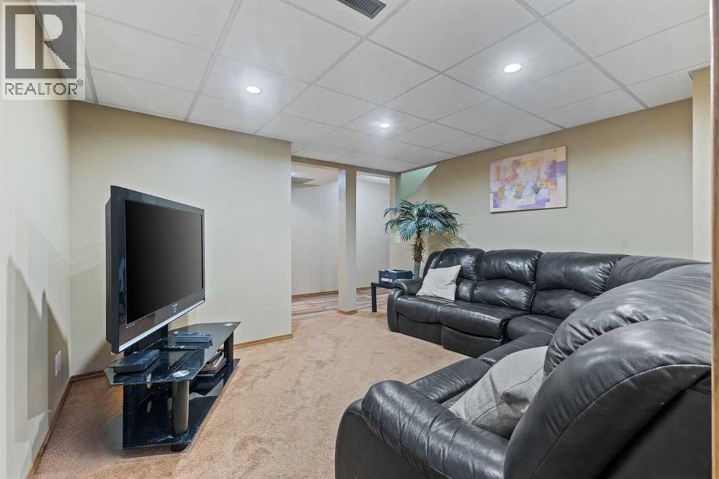 933 Applewood Drive Se, Calgary, Alberta  T2A 7N3 - Photo 29 - A2255646