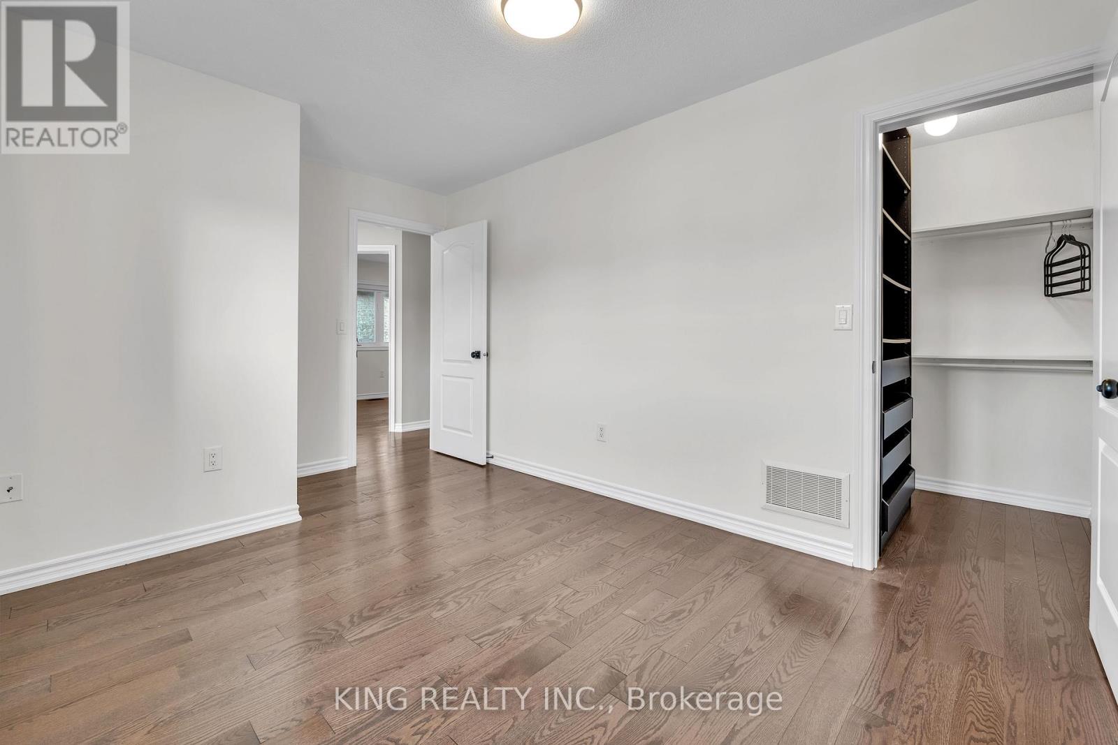 174 Minto Crescent, Milton, Ontario  L9T 7P5 - Photo 25 - W12564986