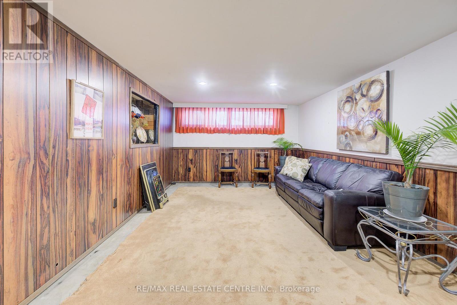 170 Fernwood Crescent, Hamilton, Ontario  L8T 3L4 - Photo 18 - X12548390