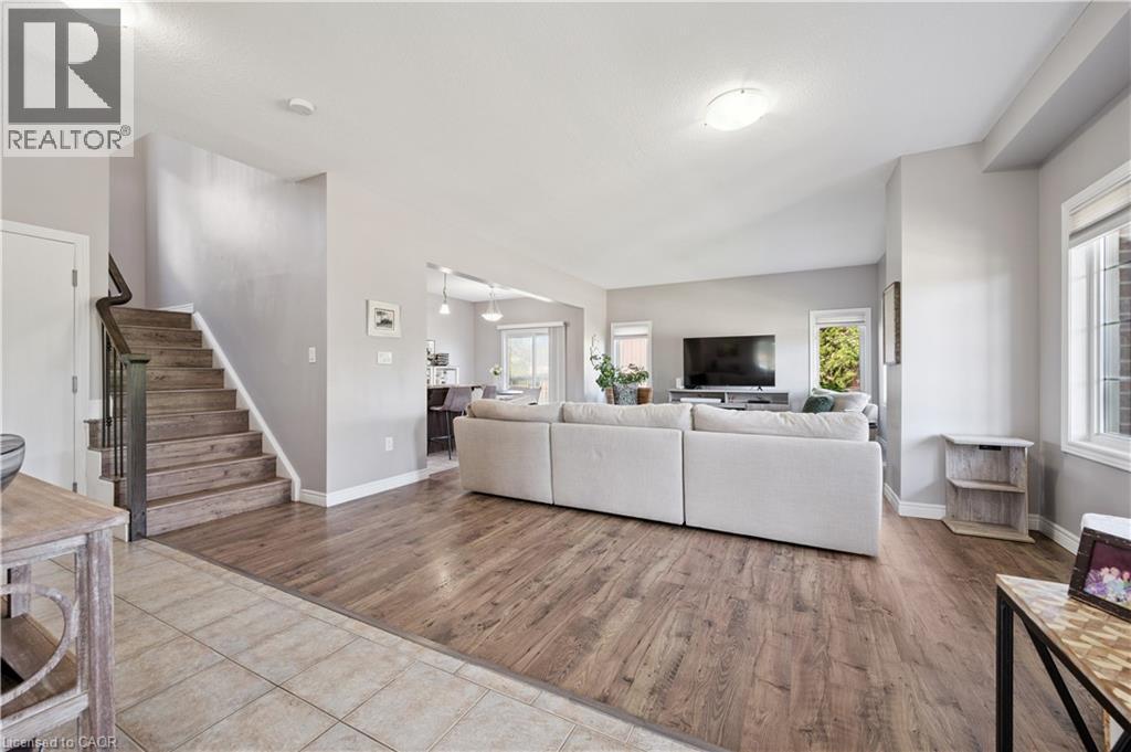 4 Kropf Drive, Baden, Ontario  N3A 4S4 - Photo 7 - 40785276