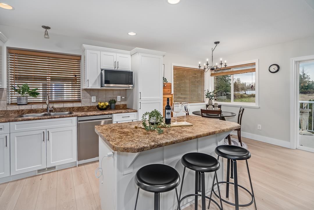 27269 34th Avenue, Langley, British Columbia  V4W 4A6 - Photo 11 - R3069254