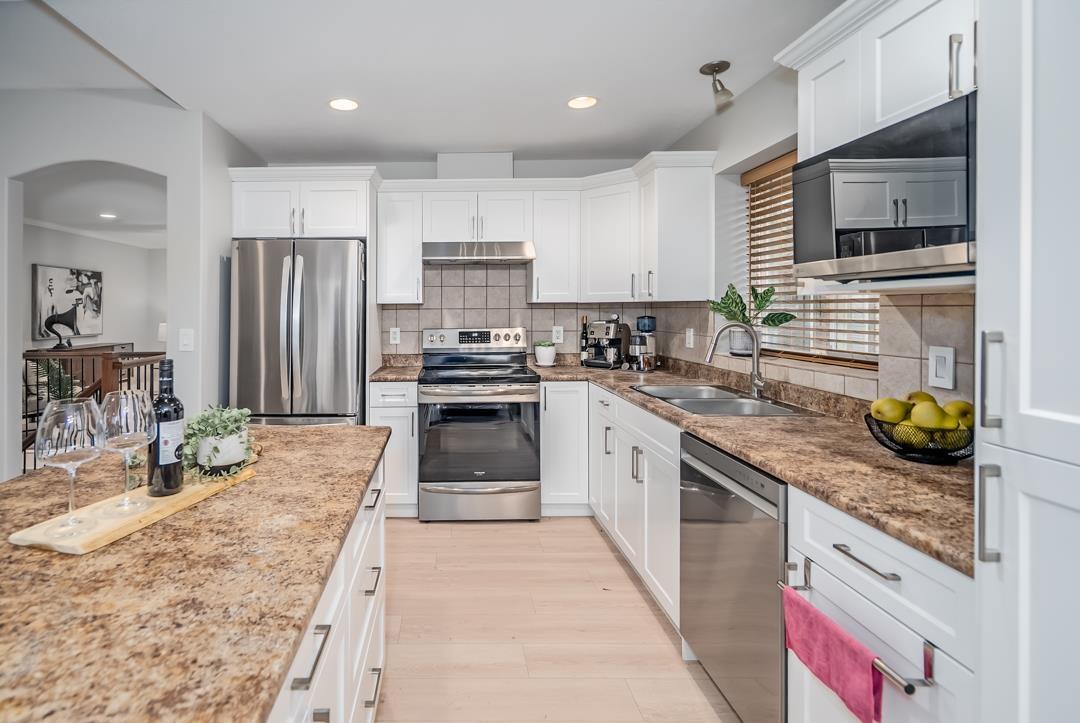 27269 34th Avenue, Langley, British Columbia  V4W 4A6 - Photo 14 - R3069254