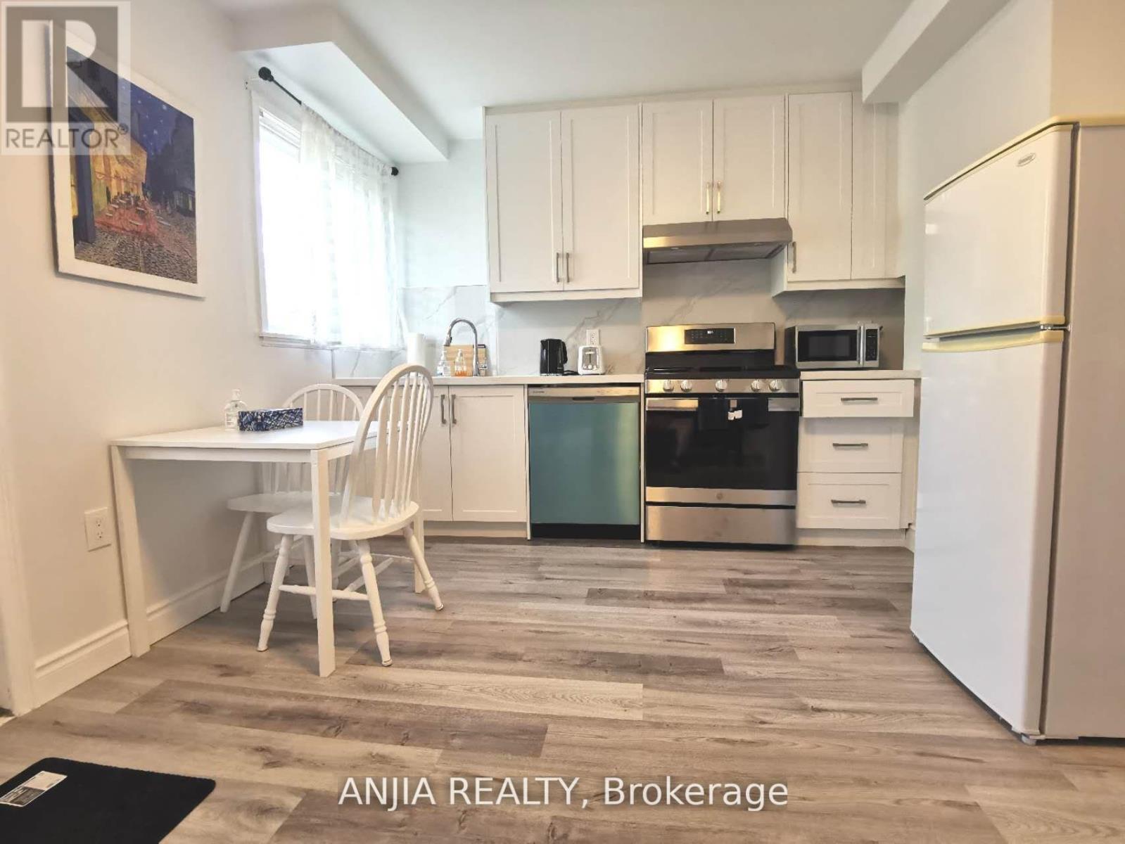 UNIT 1 - 256 HOMEWOOD AVENUE, Toronto, Ontario