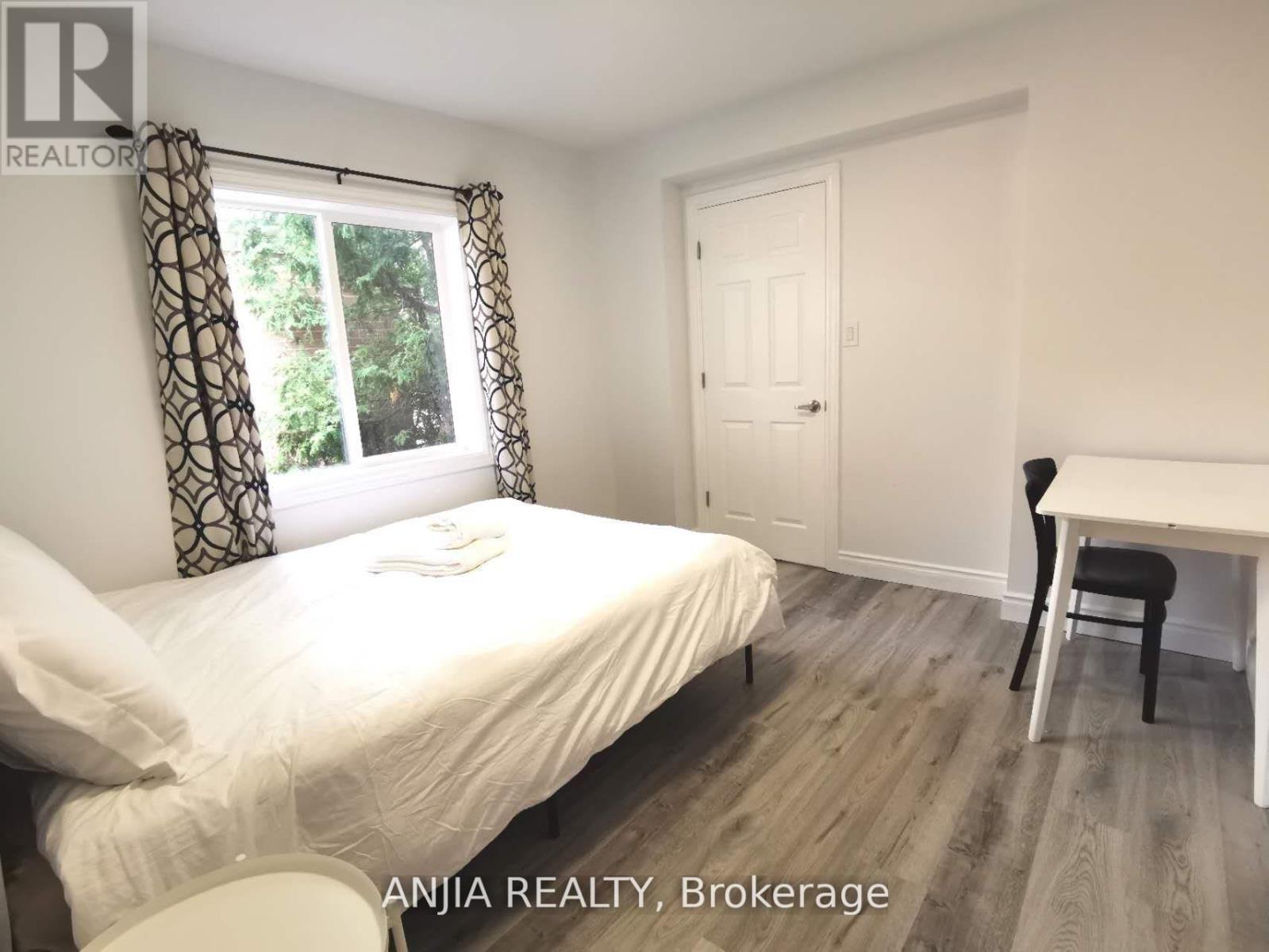 Unit 1 - 256 Homewood Avenue, Toronto, Ontario  M2R 2N3 - Photo 9 - C12568726