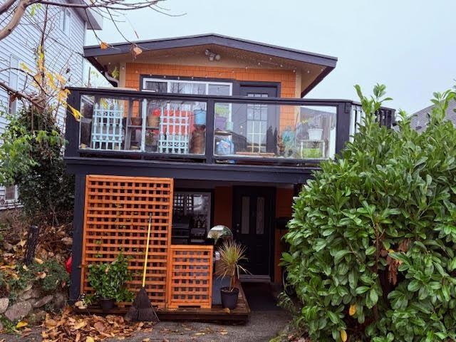 982 KEIL STREET, White Rock, British Columbia