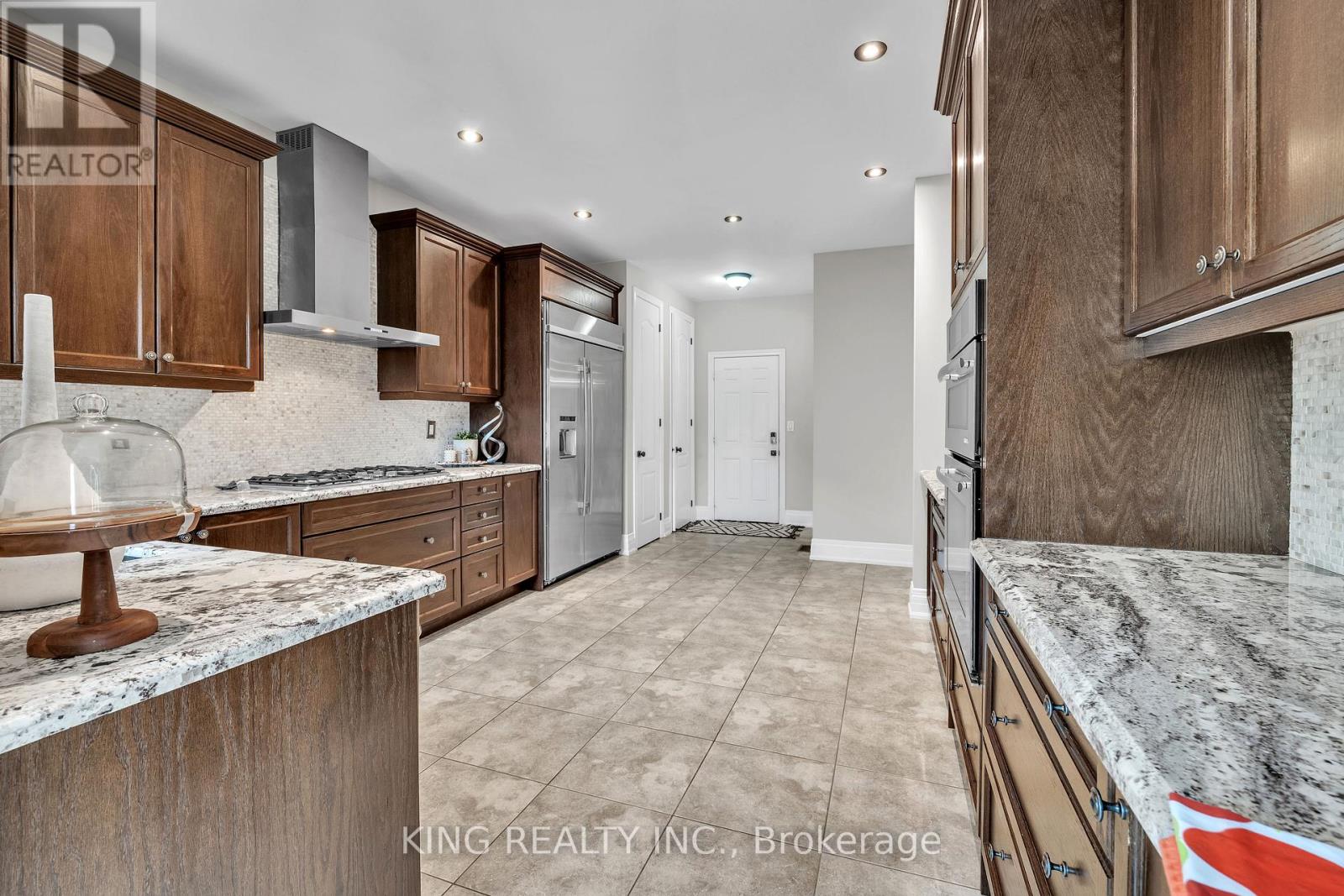 174 Minto Crescent, Milton, Ontario  L9T 7P5 - Photo 17 - W12564986