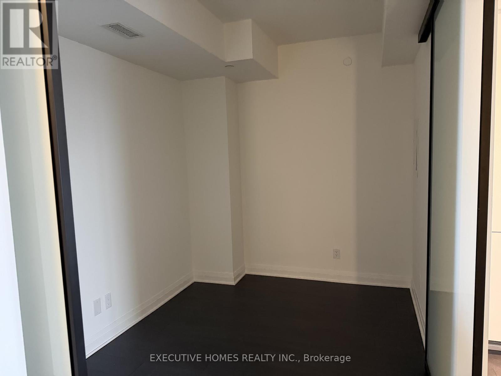 2603 - 4015 The Exchange, Mississauga, Ontario  L5B 0N9 - Photo 15 - W12565178