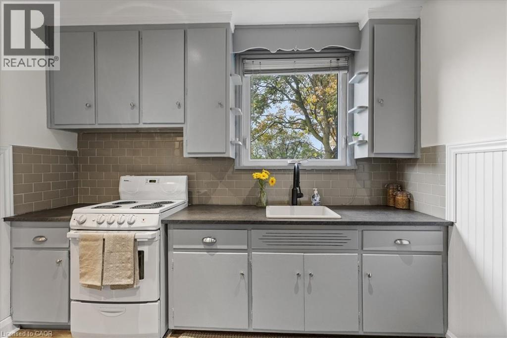 388 Lancaster Street W, Kitchener, Ontario  N2H 4V7 - Photo 20 - 40784392