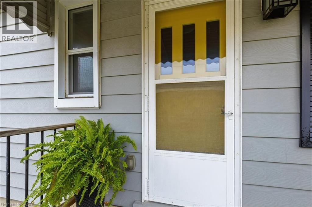 388 Lancaster Street W, Kitchener, Ontario  N2H 4V7 - Photo 4 - 40784392