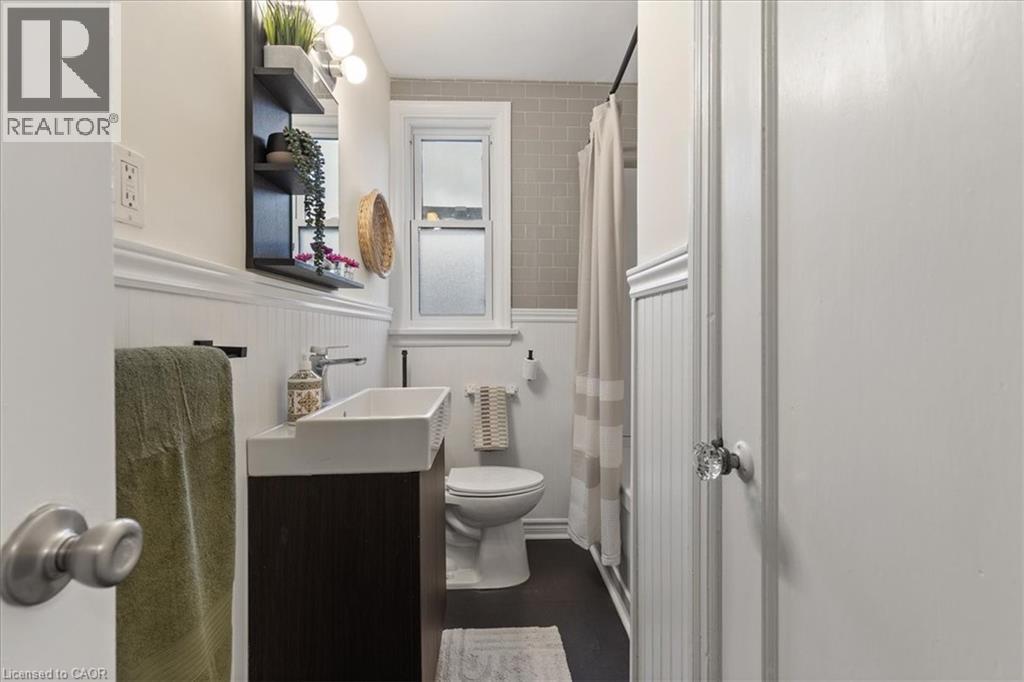 388 Lancaster Street W, Kitchener, Ontario  N2H 4V7 - Photo 15 - 40784392