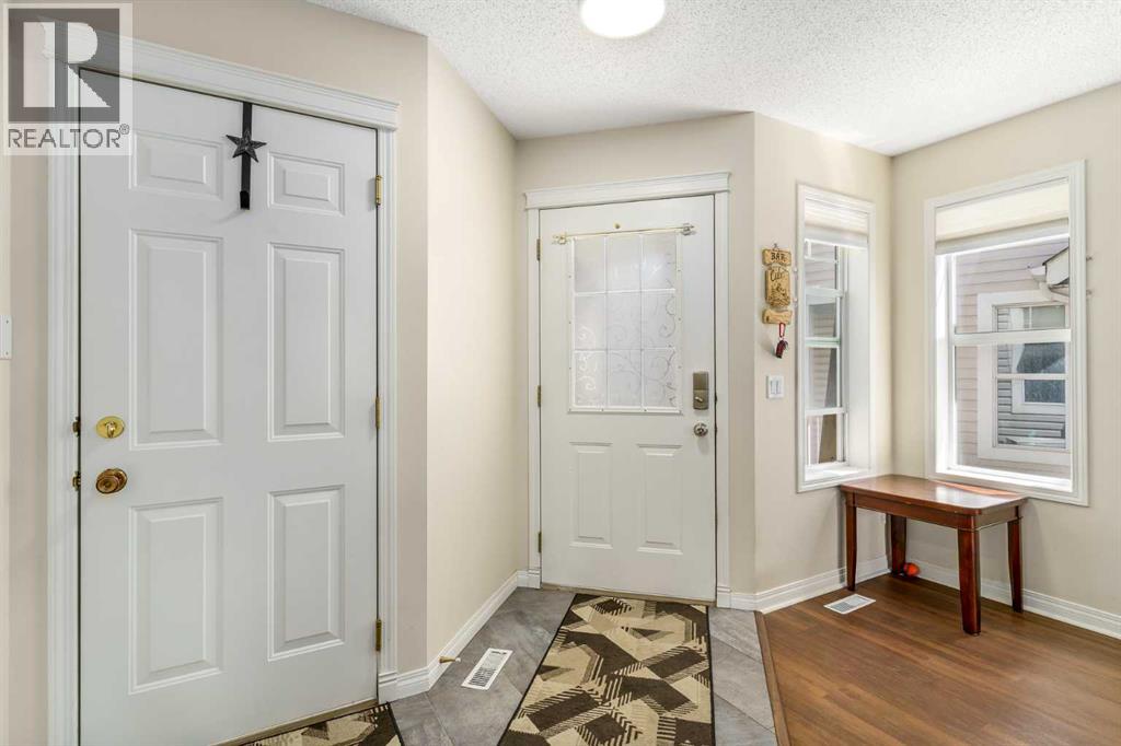 181 Hidden Creek Gardens Nw, Calgary, Alberta  T3A 6J5 - Photo 3 - A2224711