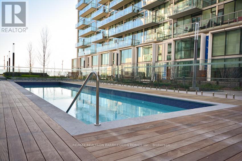 Th122 - 39 Queens Quay E, Toronto, Ontario  M5E 0A5 - Photo 3 - C12568740