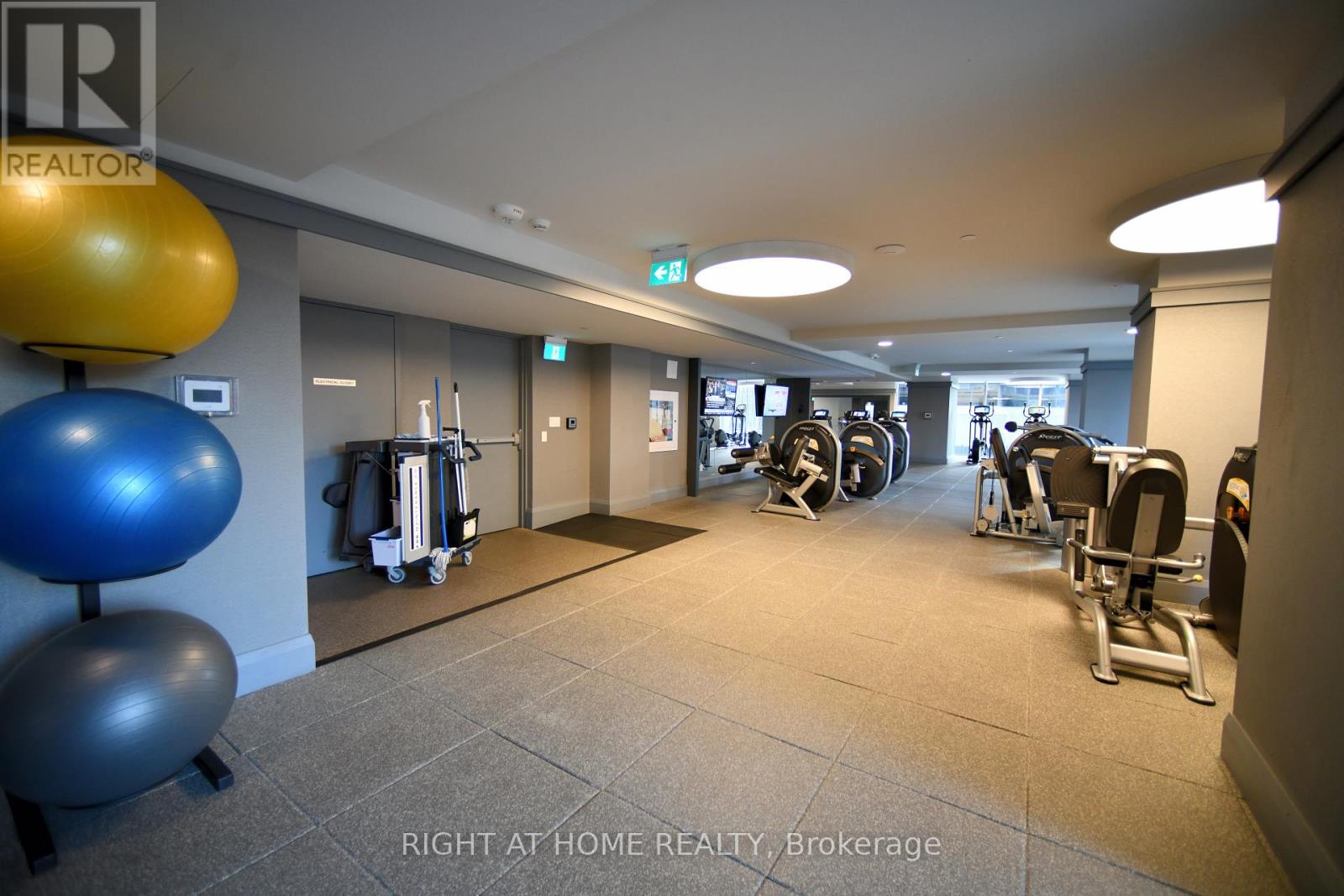 1201 - 188 Cumberland Street, Toronto, Ontario  M5R 0B6 - Photo 25 - C12568746