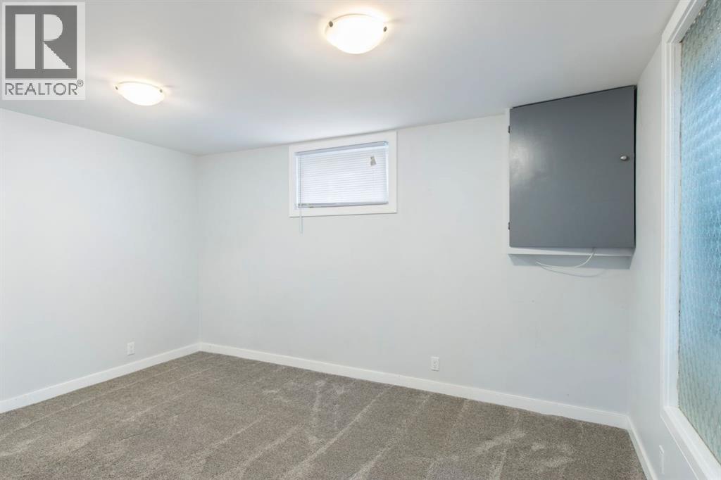 6023 Thornbank Drive Nw, Calgary, Alberta  T2K 3P4 - Photo 37 - A2266755