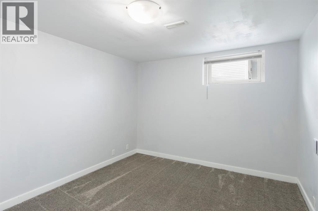 6023 Thornbank Drive Nw, Calgary, Alberta  T2K 3P4 - Photo 31 - A2266755