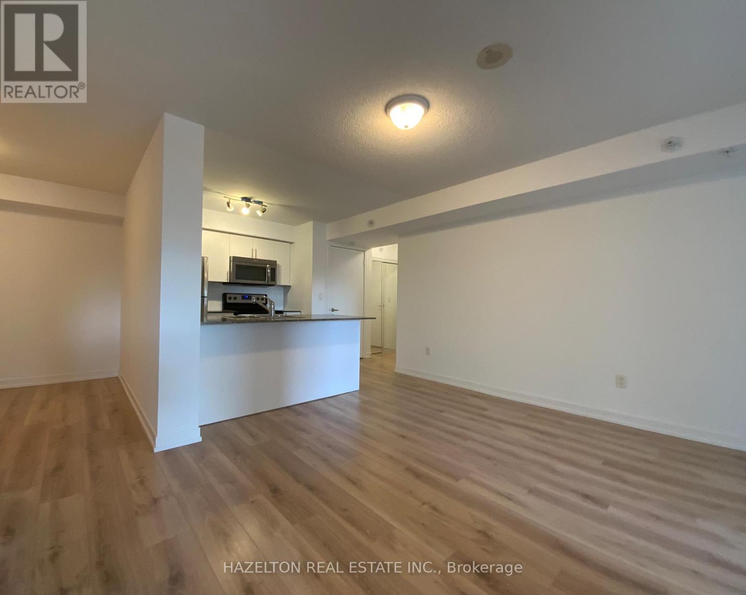 810 - 1410 Dupont Street, Toronto, Ontario  M6H 2B1 - Photo 9 - W12560414