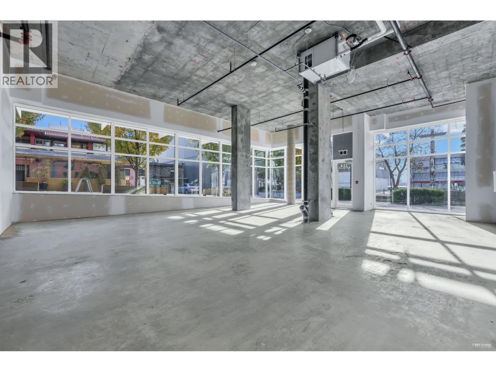 114 Carrie Cates Court, North Vancouver, British Columbia  V7M 0G7 - Photo 9 - C8074008