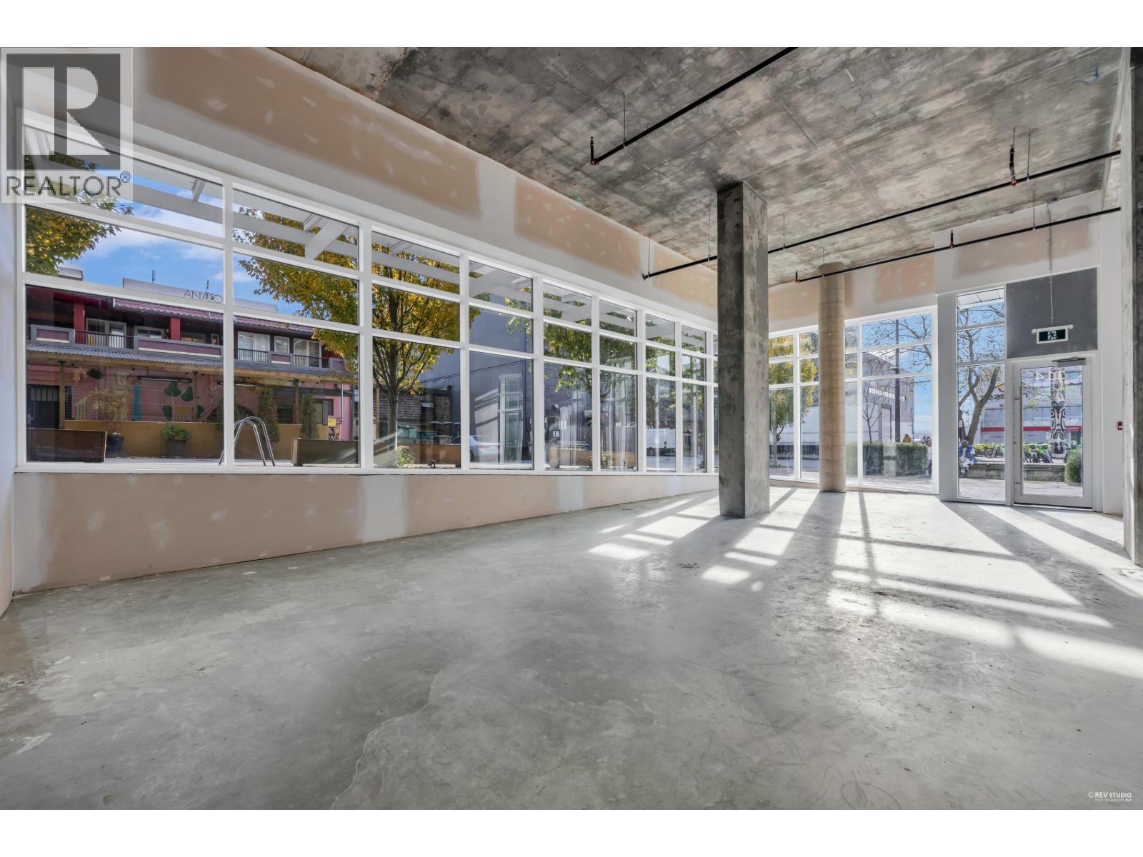 114 Carrie Cates Court, North Vancouver, British Columbia  V7M 0G7 - Photo 7 - C8074008