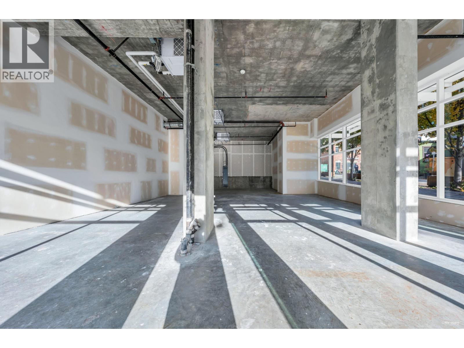 114 Carrie Cates Court, North Vancouver, British Columbia  V7M 0G7 - Photo 10 - C8074008