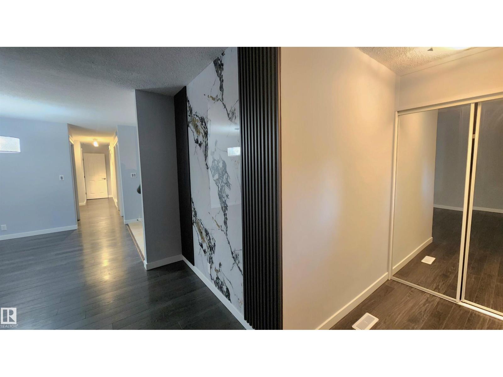 10331 153 St Nw, Edmonton, Alberta  T5P 2B7 - Photo 3 - E4463481