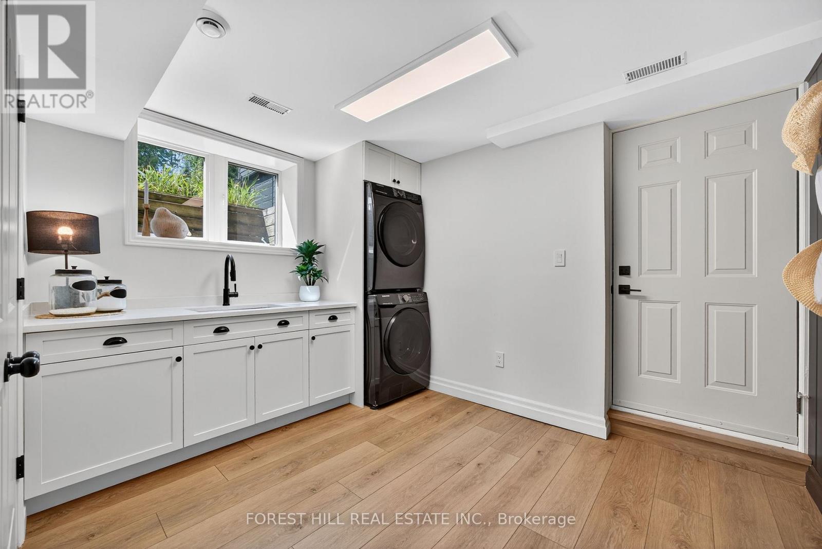 3328 Flos Road 6 Road W, Springwater, Ontario  L0L 2K0 - Photo 37 - S12568754