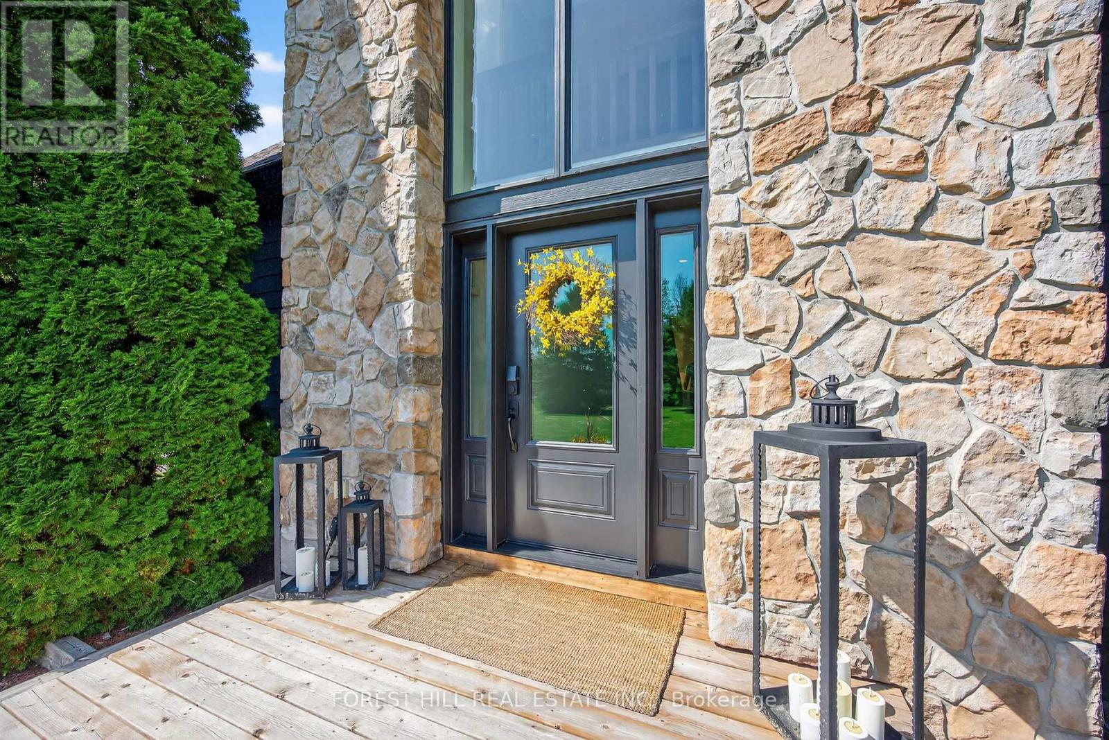 3328 Flos Road 6 Road W, Springwater, Ontario  L0L 2K0 - Photo 9 - S12568754