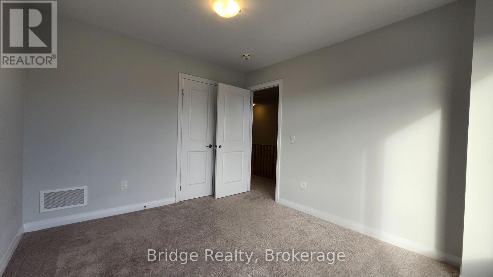 884 Sobeski Avenue, Woodstock, Ontario N4T 0N7 - Photo 15 - X12568786