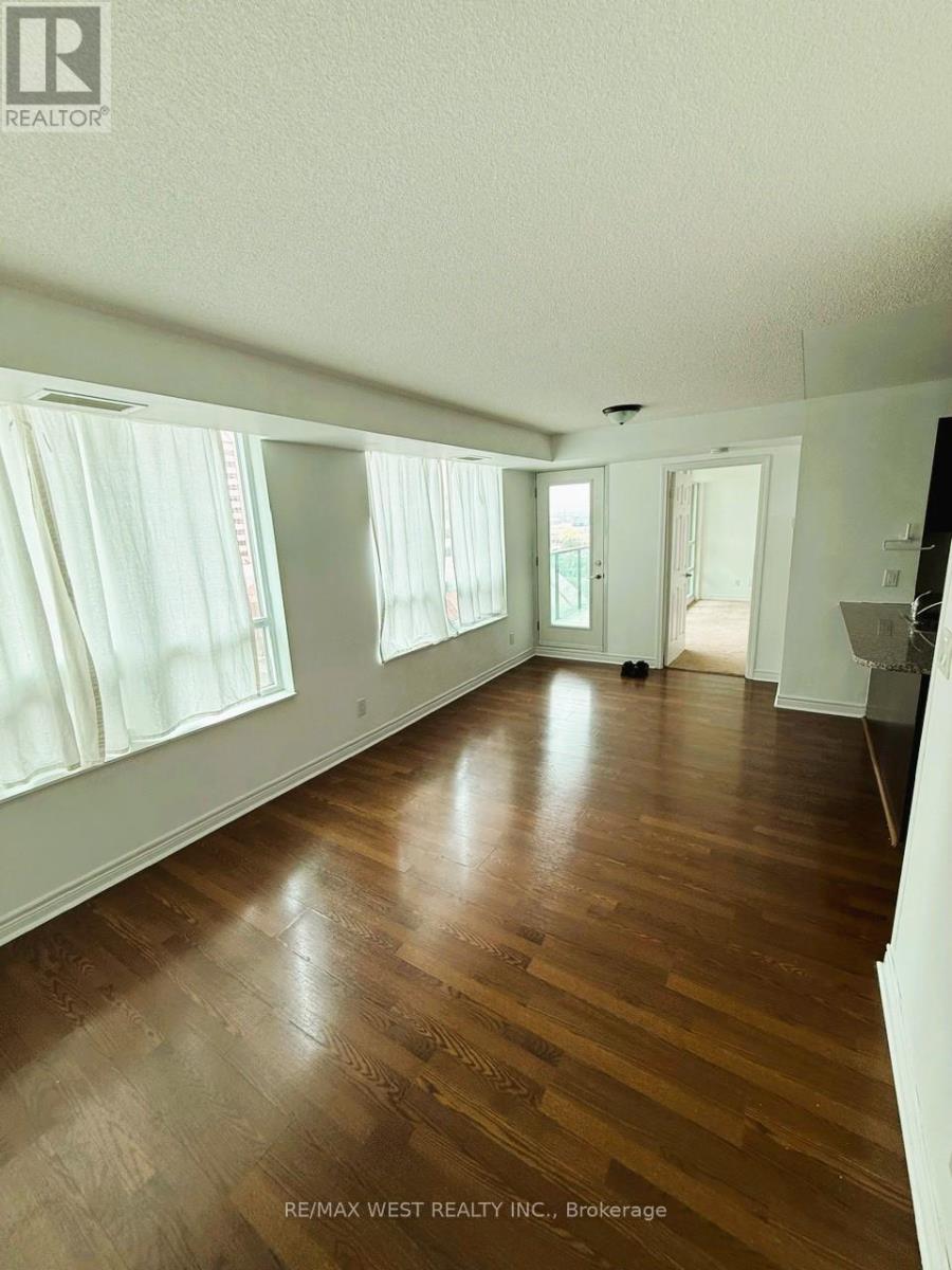 1501 - 208 Enfield Place, Mississauga, Ontario  L5B 0G8 - Photo 6 - W12568756