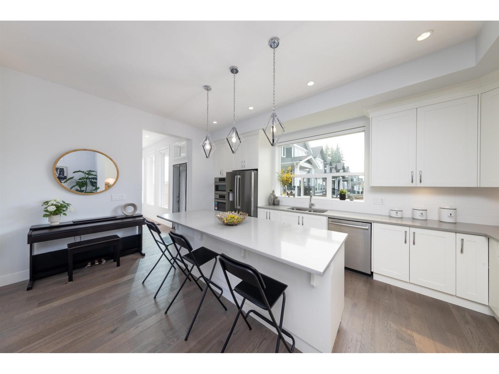 16586 21 Avenue, Surrey, British Columbia  V3Z 1B9 - Photo 6 - R3069411