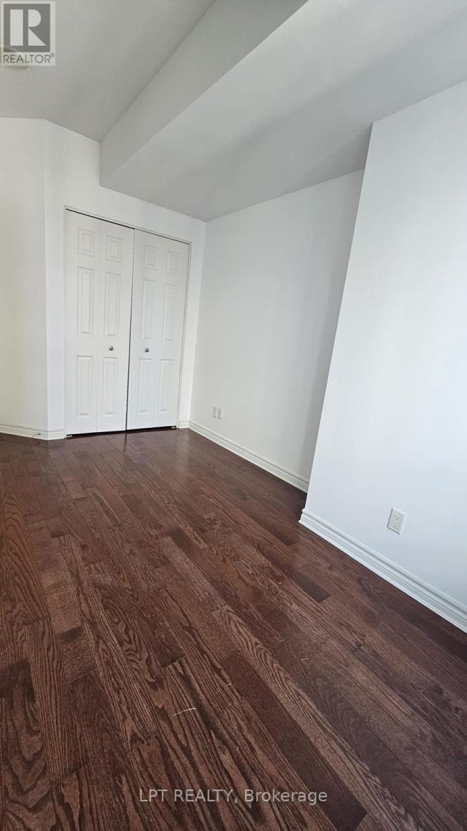1905 - 234 Rideau Street, Ottawa, Ontario  K1N 0A9 - Photo 10 - X12568766