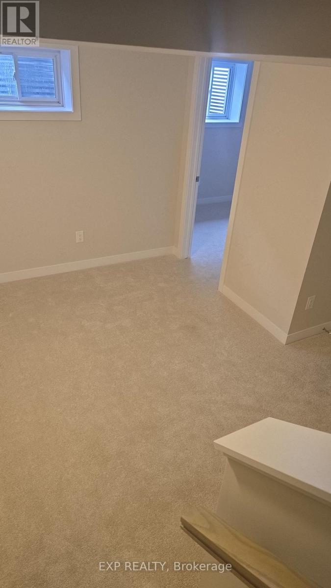 512 Promontory Place, Ottawa, Ontario  K2J 7G4 - Photo 3 - X12568774