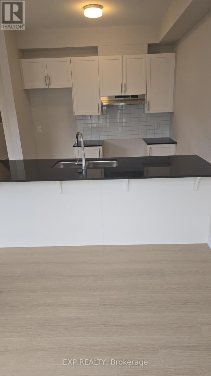 512 Promontory Place, Ottawa, Ontario  K2J 7G4 - Photo 6 - X12568774