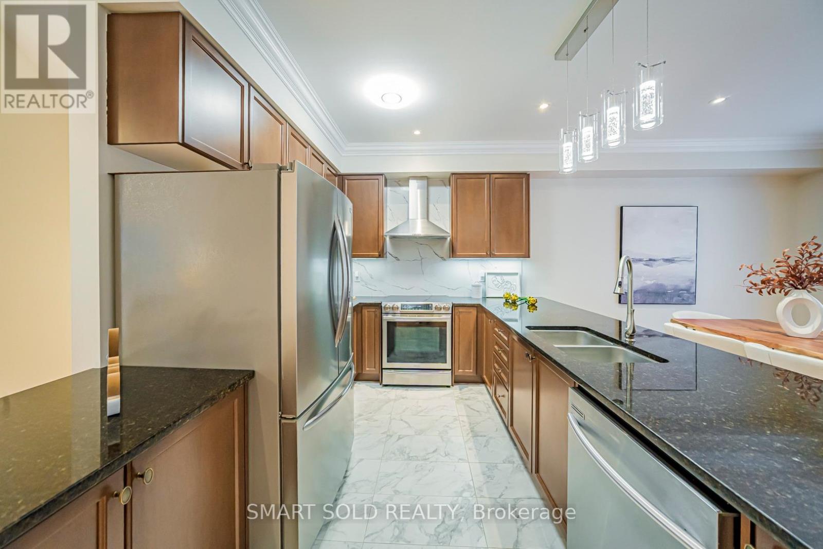 92 William Saville Street, Markham, Ontario  L3R 9S3 - Photo 11 - N12521498