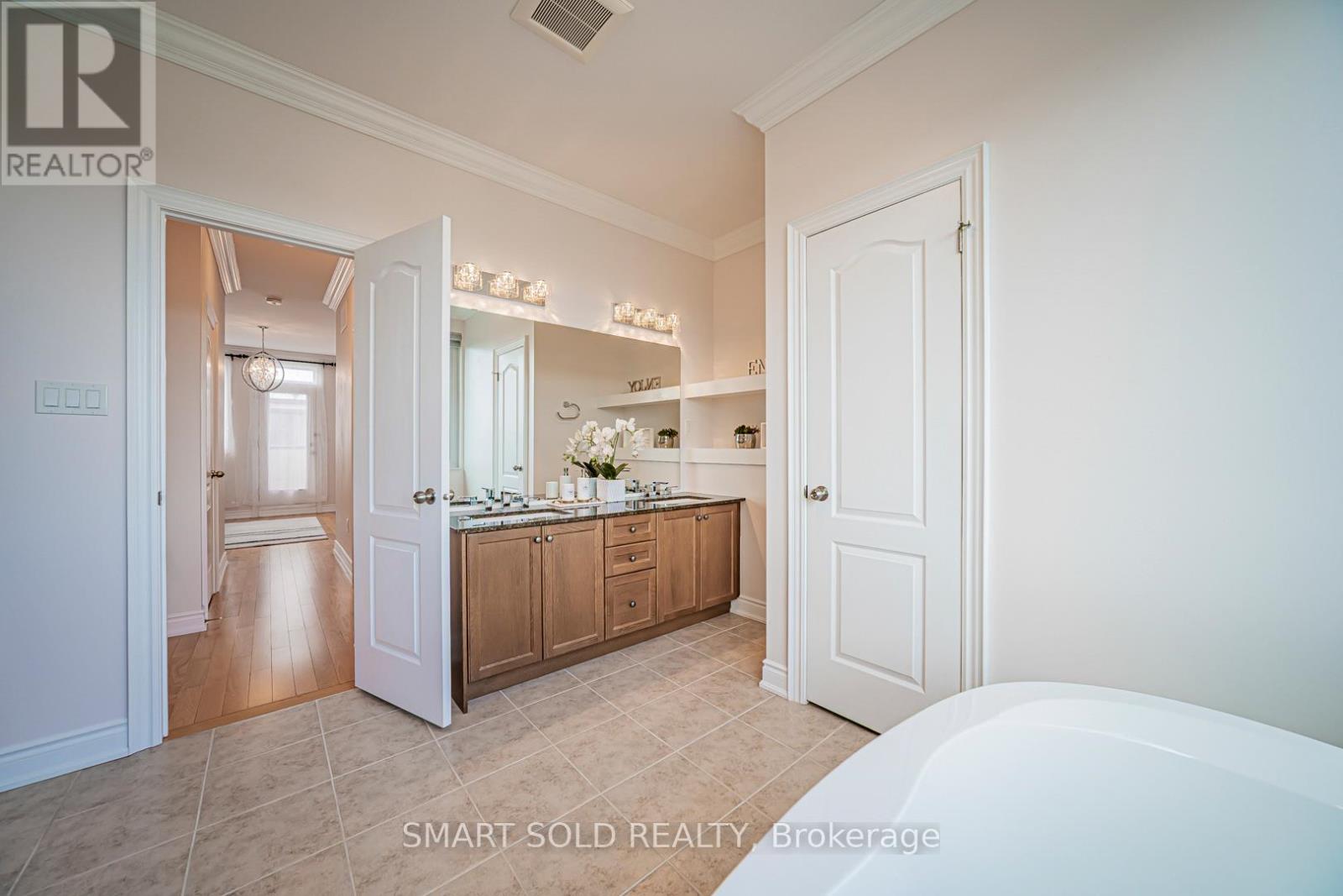 92 William Saville Street, Markham, Ontario  L3R 9S3 - Photo 20 - N12521498