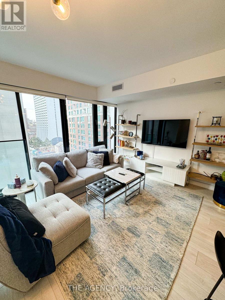 810 - 188 Cumberland Street, Toronto, Ontario  M5R 0B6 - Photo 11 - C12568770