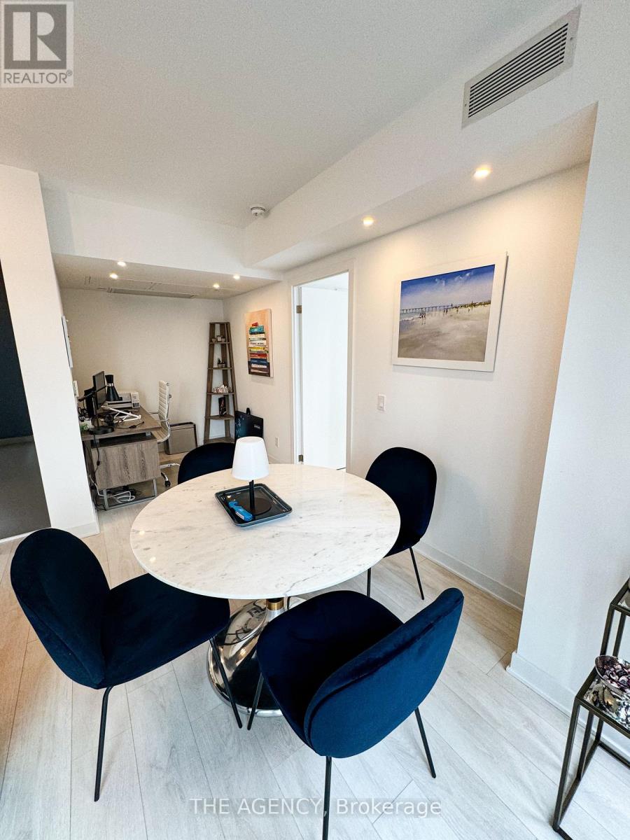 810 - 188 Cumberland Street, Toronto, Ontario  M5R 0B6 - Photo 14 - C12568770