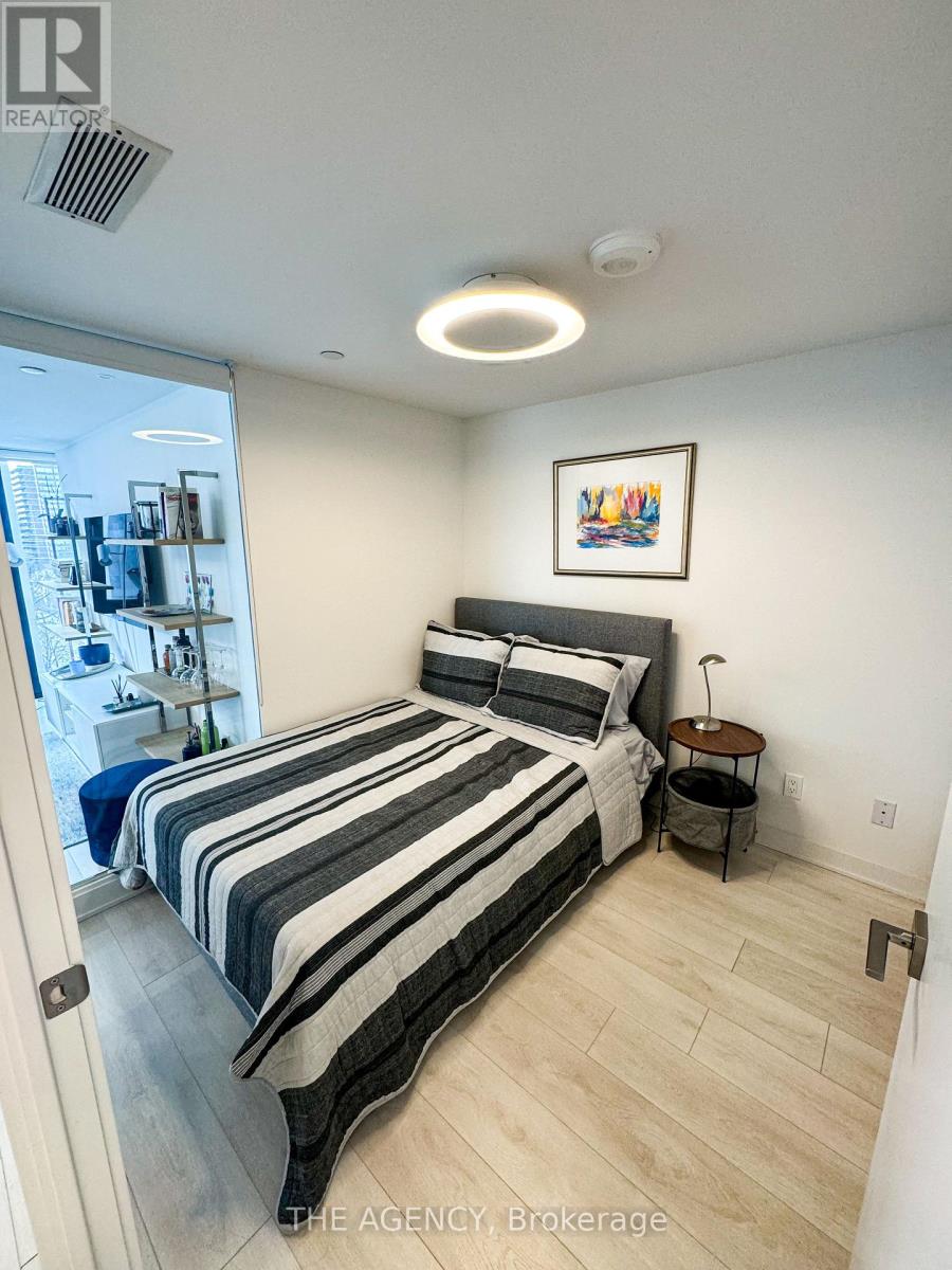 810 - 188 Cumberland Street, Toronto, Ontario  M5R 0B6 - Photo 6 - C12568770