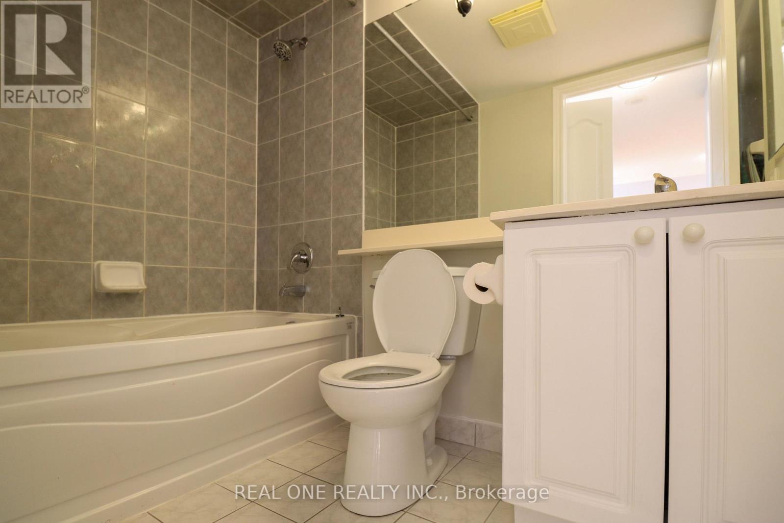 1105 - 18 Sommerset Way, Toronto, Ontario  M2N 6X5 - Photo 11 - C12568782