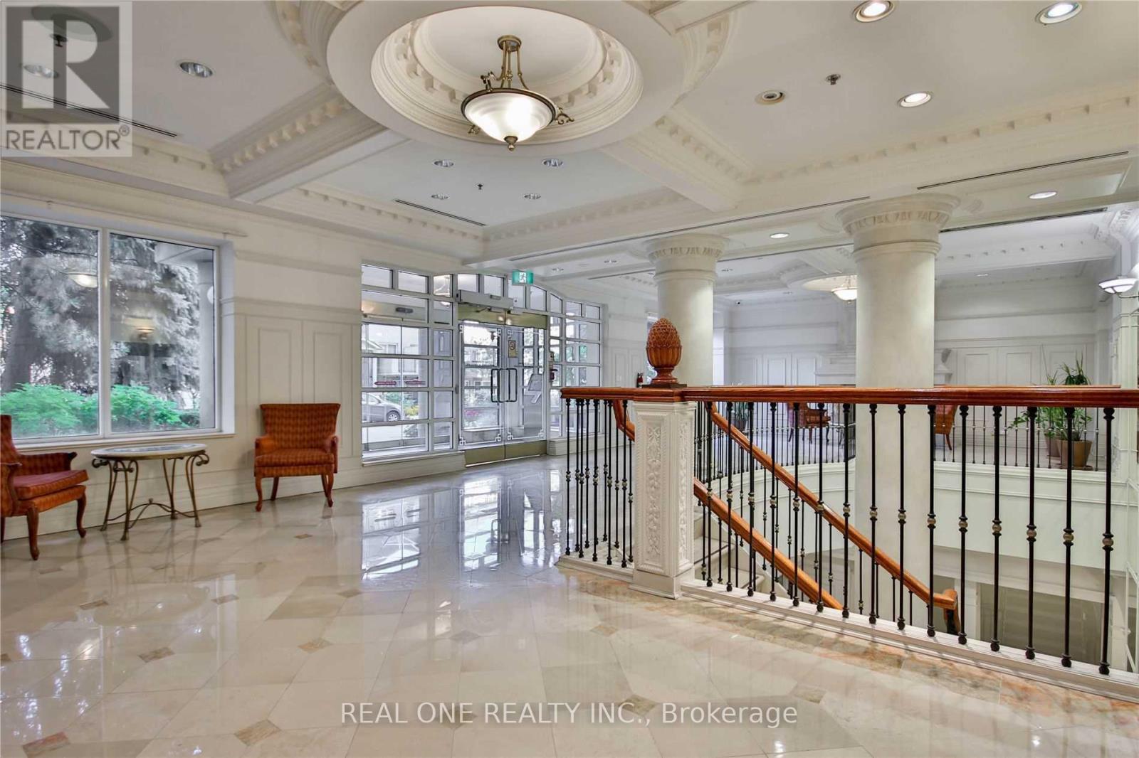 1105 - 18 Sommerset Way, Toronto, Ontario  M2N 6X5 - Photo 3 - C12568782