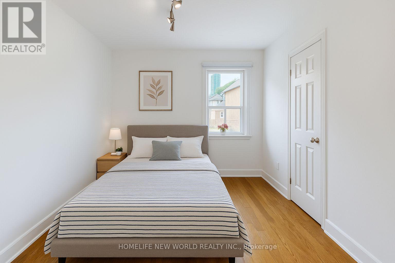 Main Fl - 14 Franklin Avenue, Toronto, Ontario  M2N 1B6 - Photo 6 - C12568798