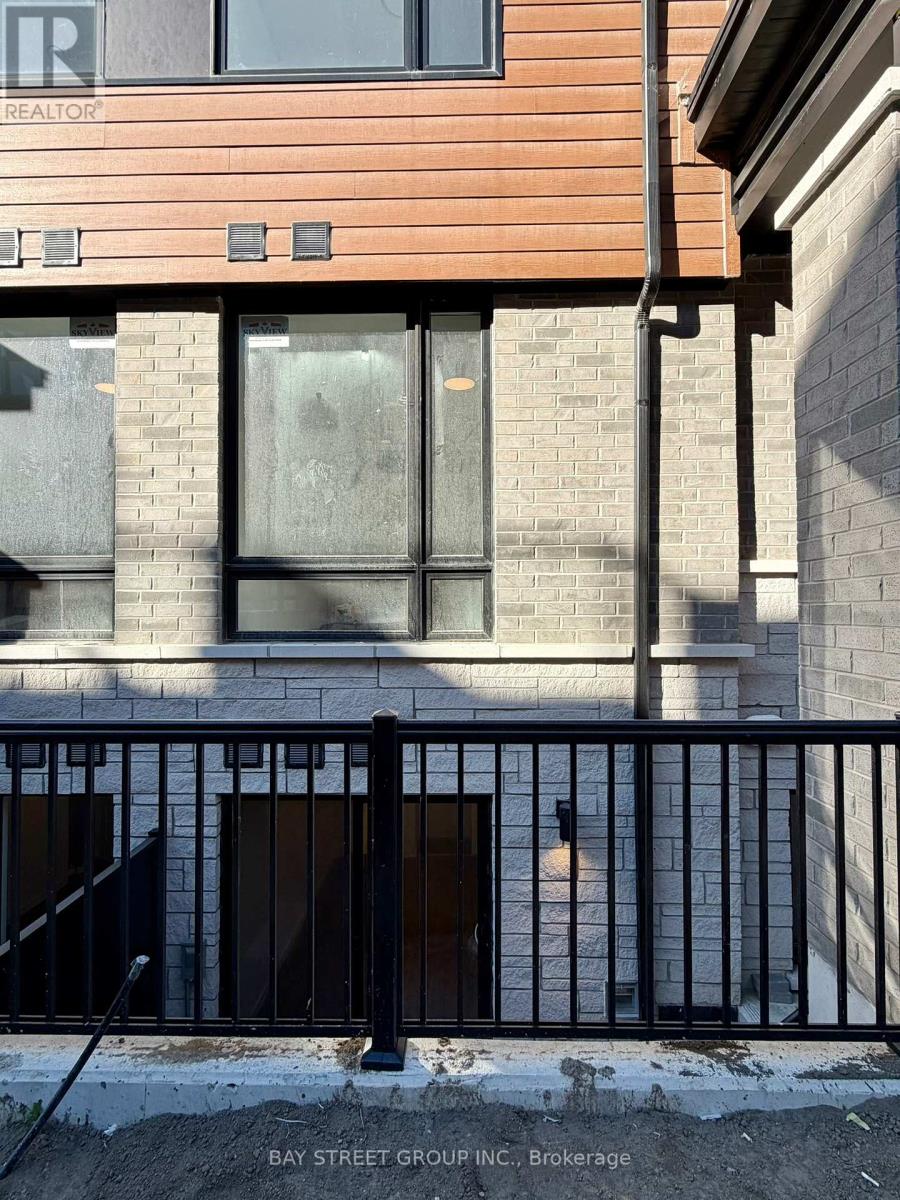 20 - 113 Marydale Street, Markham, Ontario  L3S 0E3 - Photo 2 - N12568768