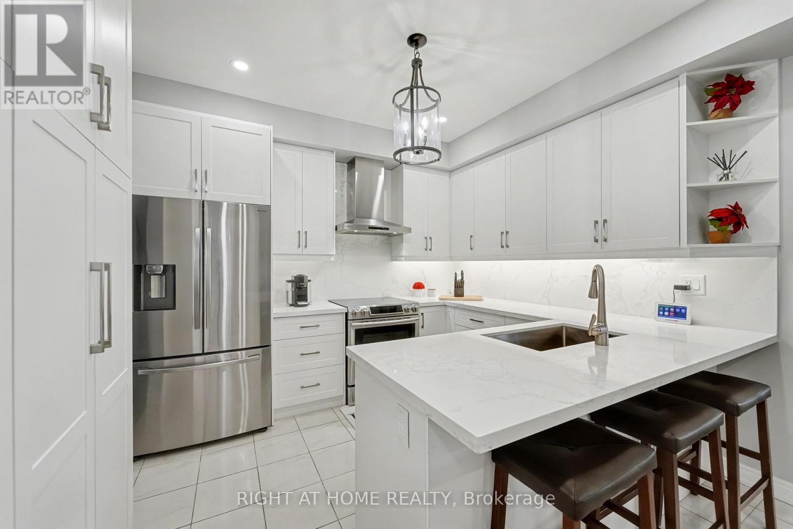 11 Windyton Avenue, Markham, Ontario  L6B 0X3 - Photo 10 - N12568784