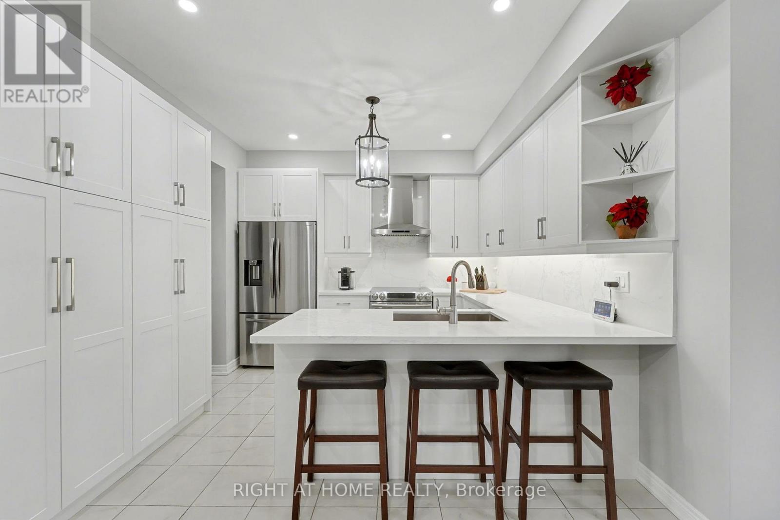 11 Windyton Avenue, Markham, Ontario  L6B 0X3 - Photo 11 - N12568784